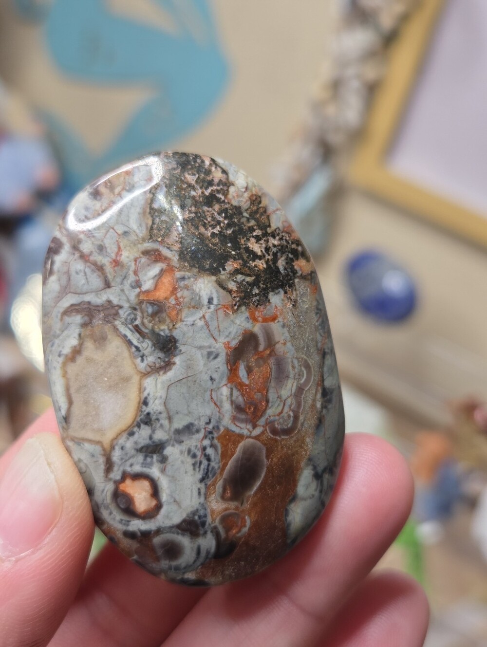 Money Agate Palmstone (A)  2 In ( Attracts Money)